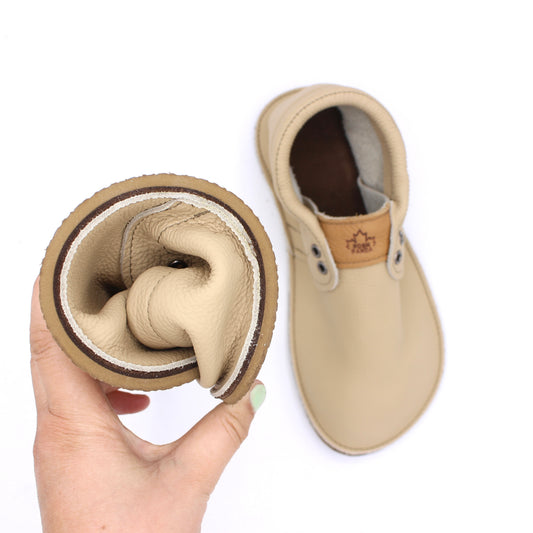 Ladies Hampton Mocs - Latte - Chocolate Midsole - 6mm Caramel Hybrid Soles