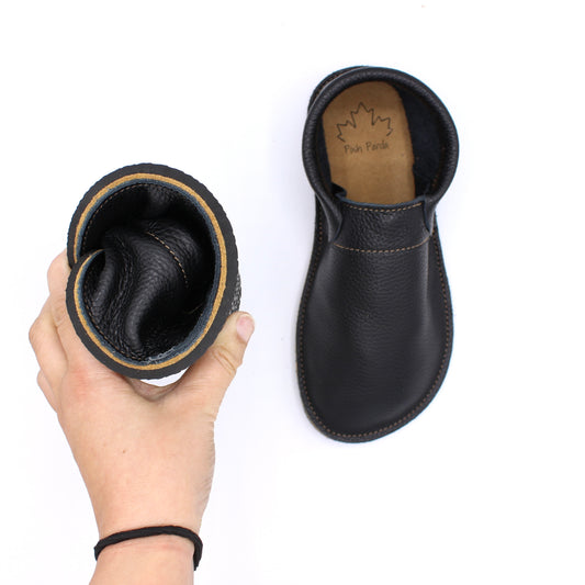 Mens Fringeless Mocs - Black - 6mm Black Hybrid Soles