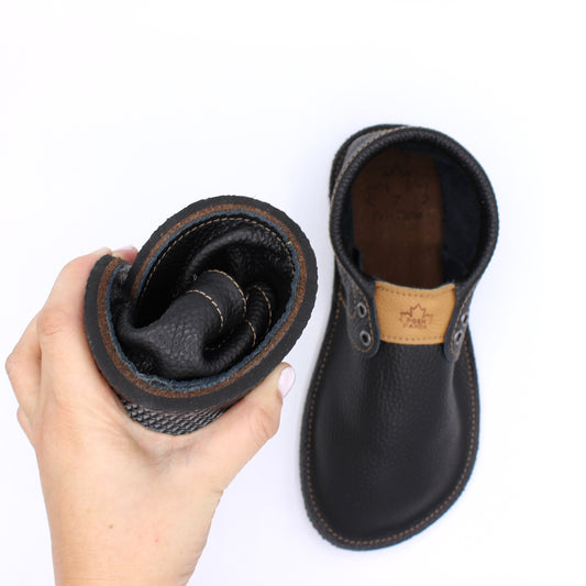 Ladies Hampton Mocs - Black - Chocolate Midsole - 6mm Black Hybrid Soles